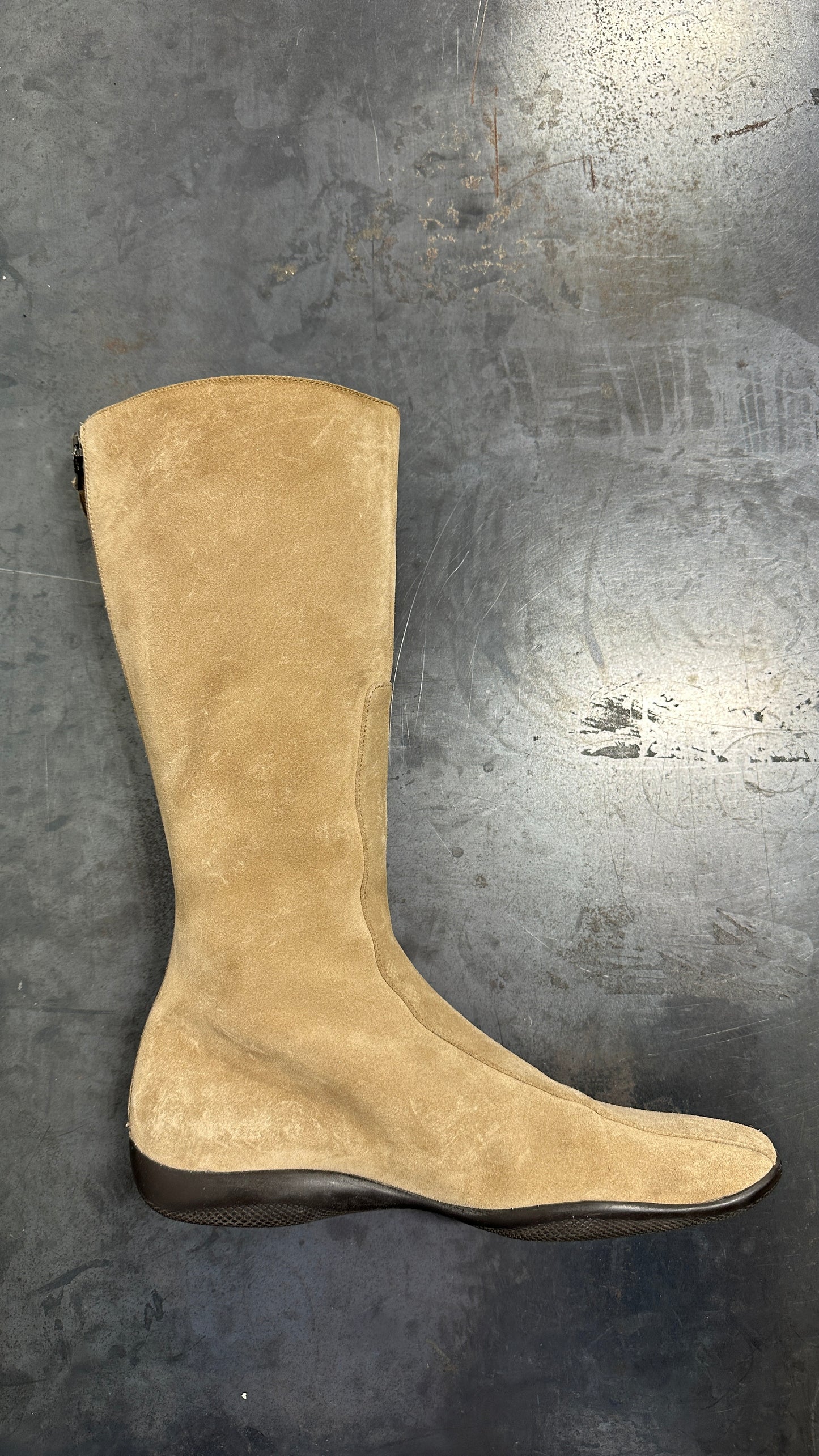 Early 00’s boots (39,5EU)