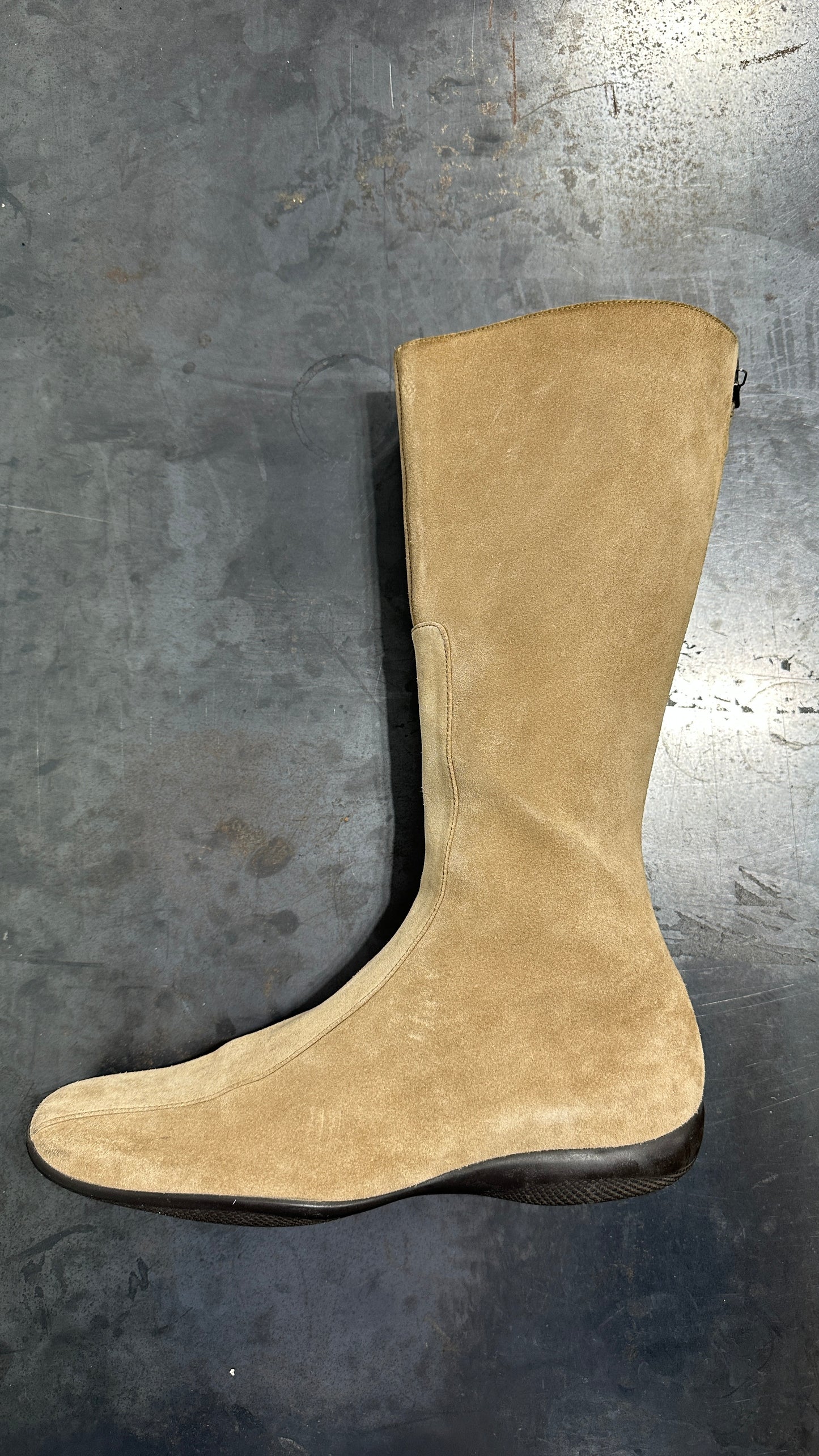Early 00’s boots (39,5EU)