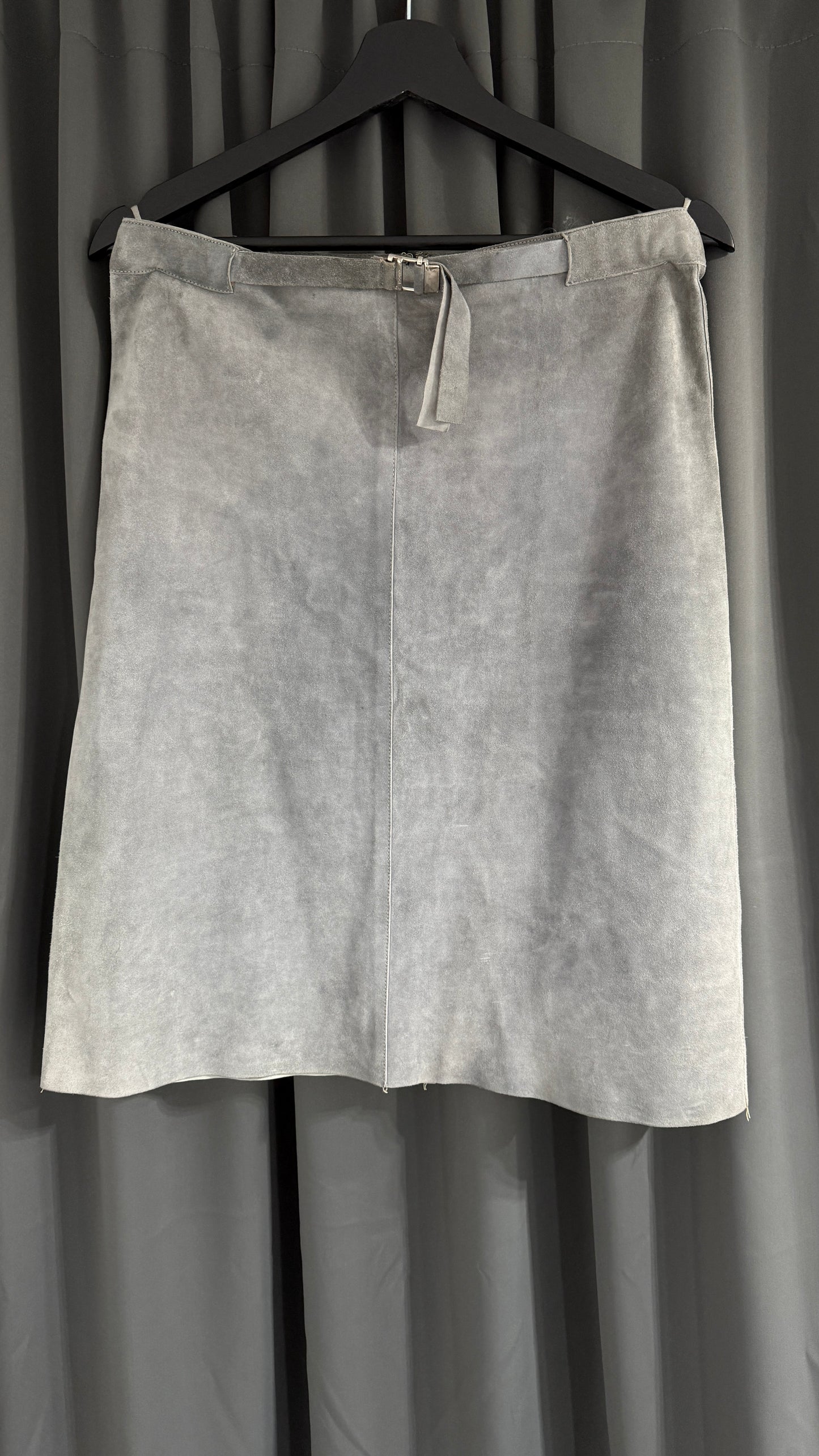 1999 Leather Knee Skirt by Tom Ford (39W)