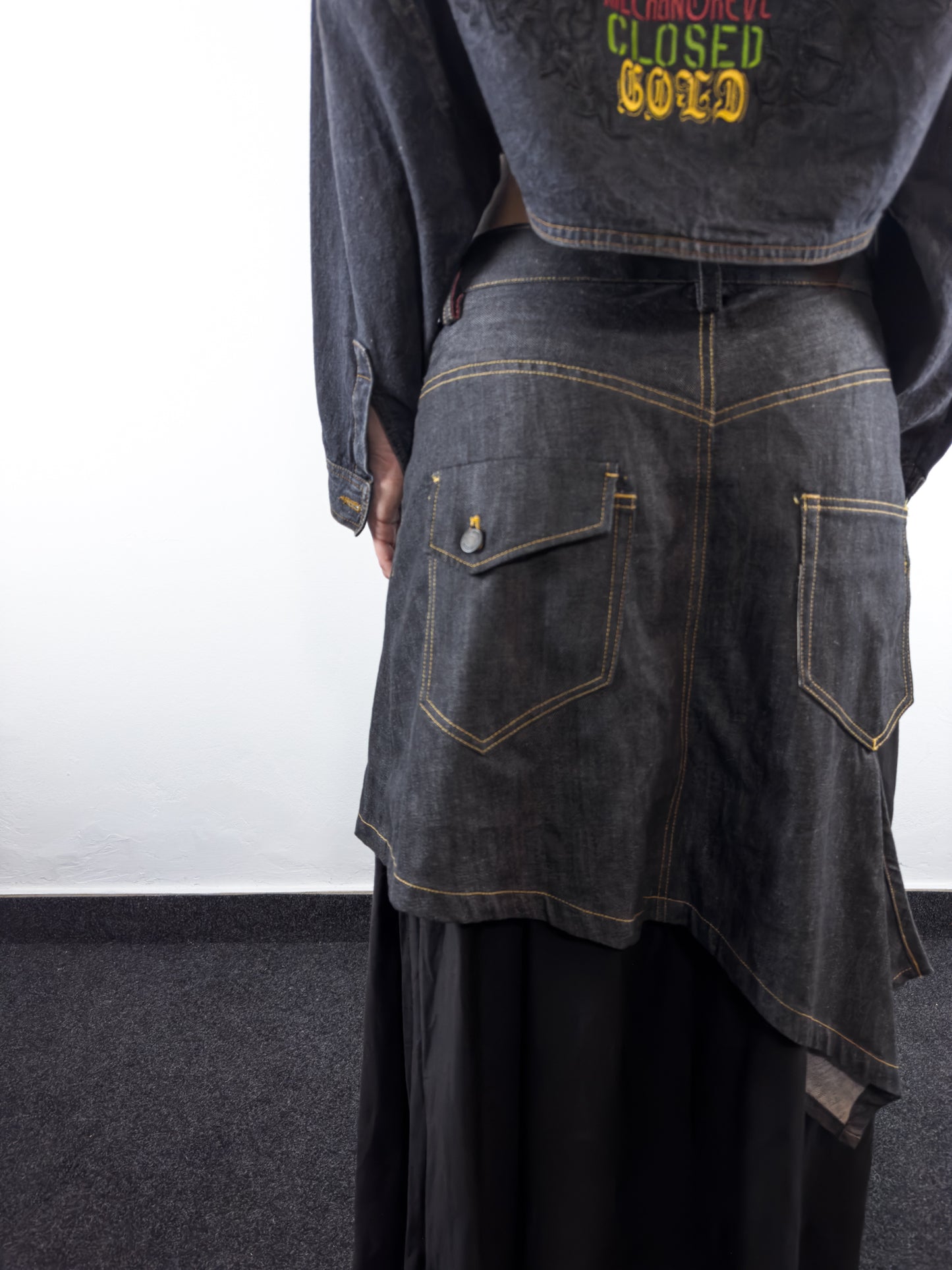 F/W 2002 Skirt (S-M)