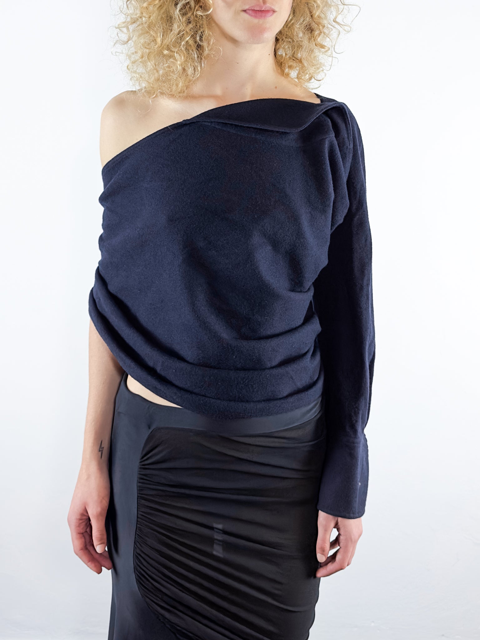 F/W 2002 Asymmetryc Wool Top (M)