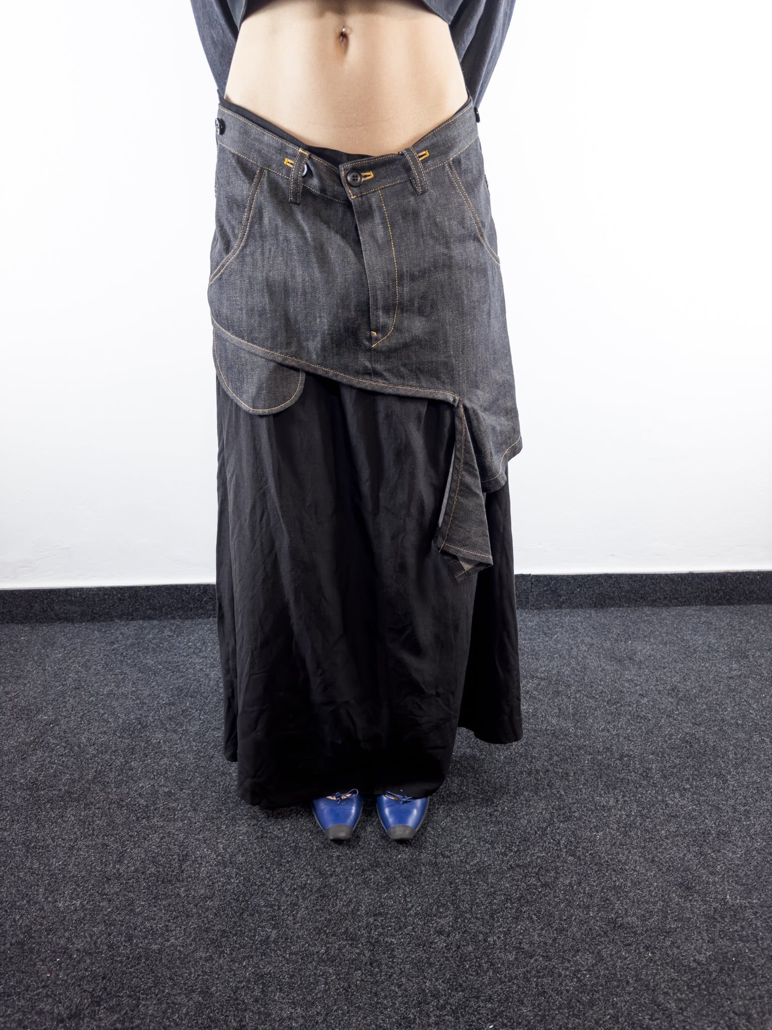 F/W 2002 Skirt (S-M)