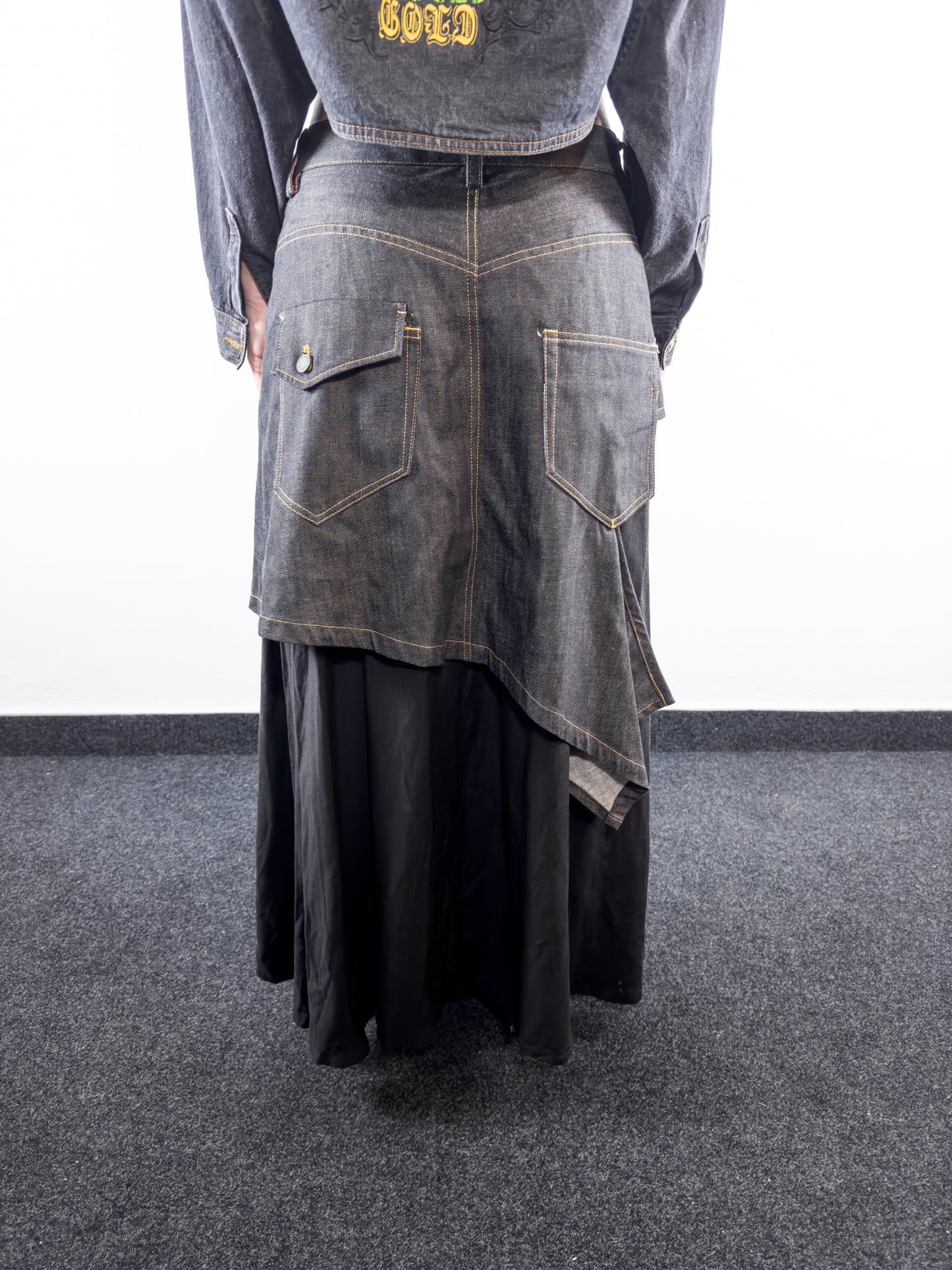 F/W 2002 Skirt (S-M)
